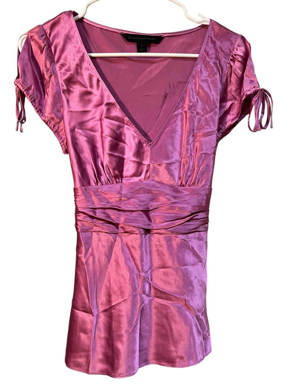 Express Design Studio Women’s Sz Small Babydoll Blouse Pink Satin V-Neck Stretch